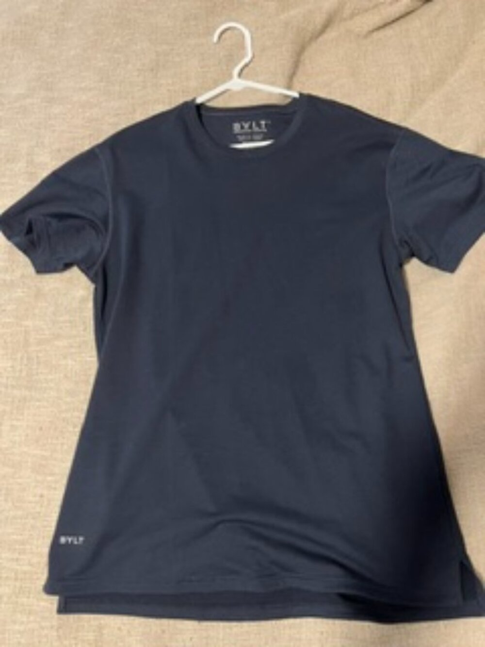 BYLT Basics Size L Split Hem T